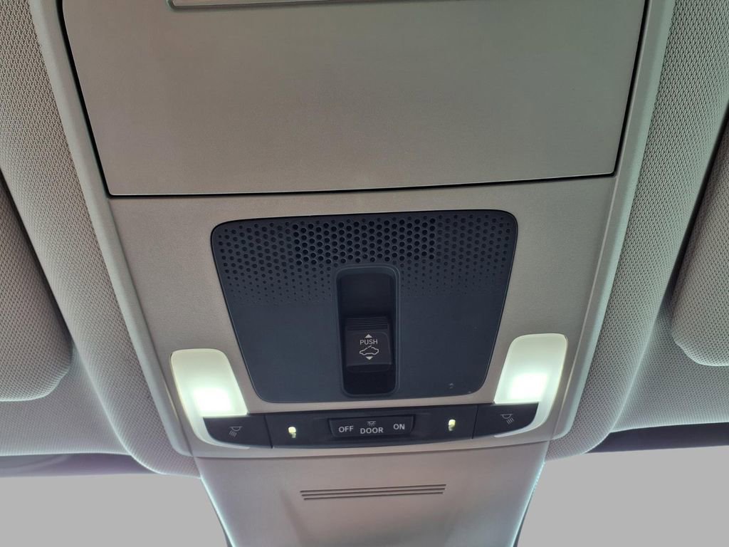 Used 2025 Honda CR-V EX image 15