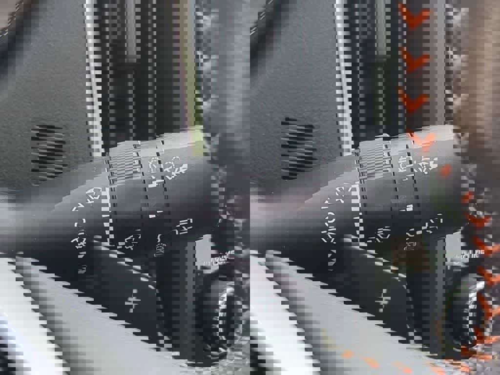 Used 2019 Subaru Crosstrek 2.0i Premium w/ Moonroof Package AWD/4WD image 24