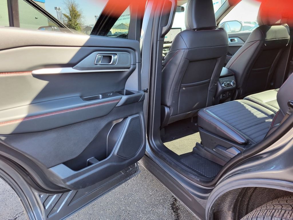 New 2026 Ford Explorer ST-Line w/ ST-Line Street Pack AWD/4WD image 27