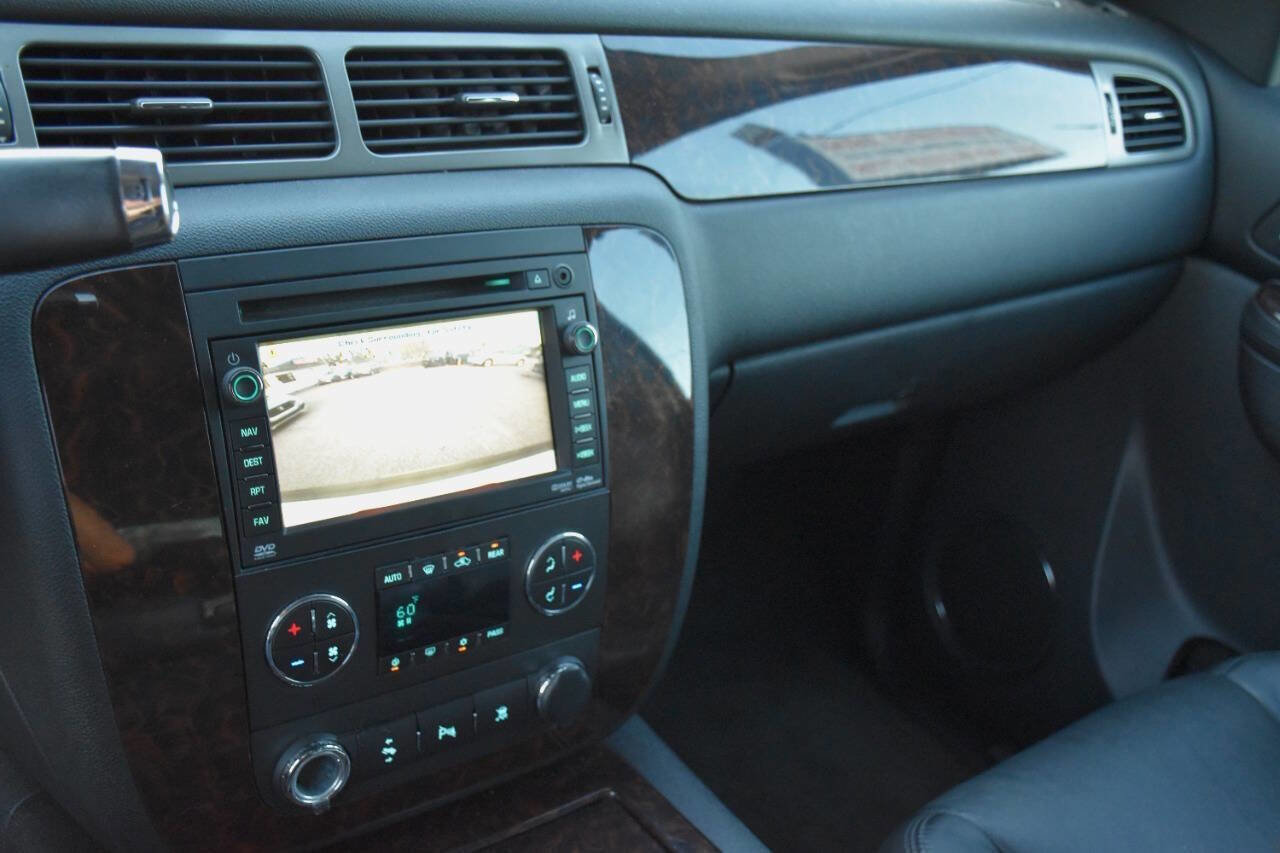Used 2010 GMC Yukon Denali image 17
