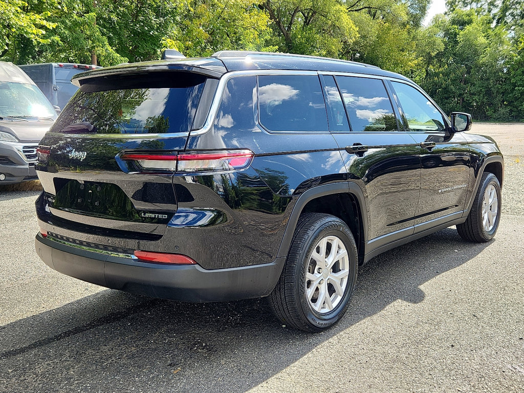 Used 2022 Jeep Grand Cherokee L Limited AWD/4WD image 5