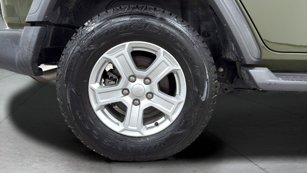 Used 2020 Jeep Wrangler Unlimited Sport S image 40