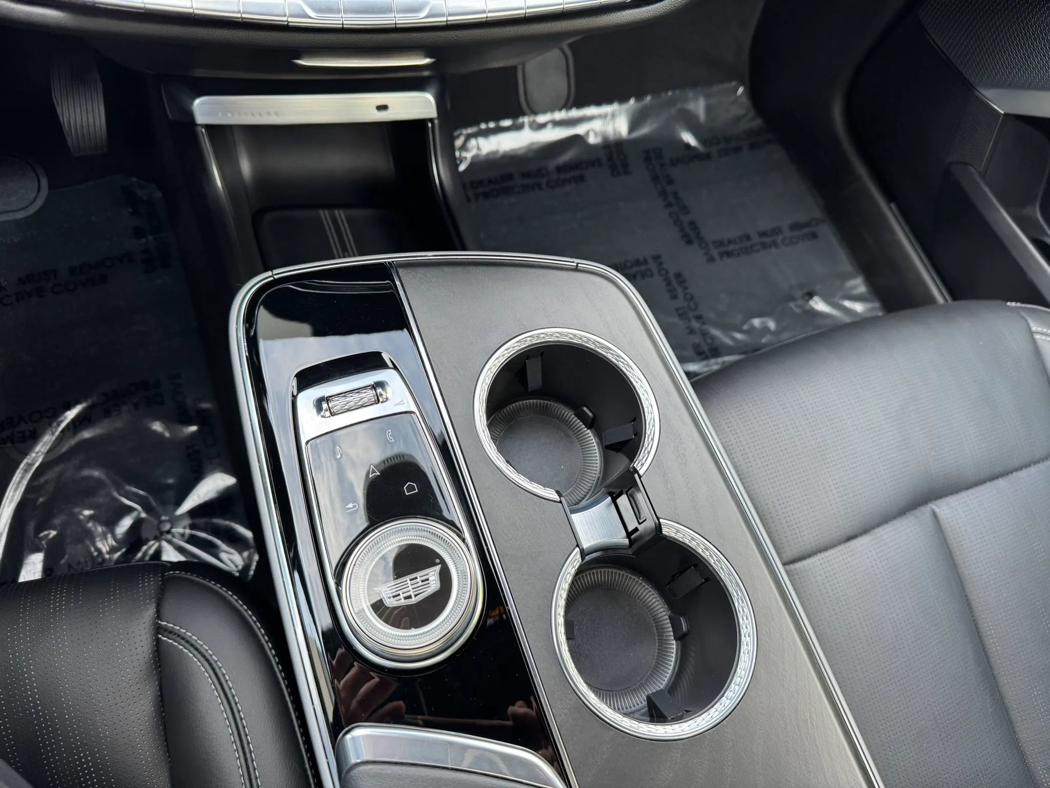 Used 2023 Cadillac Lyriq AWD image 37