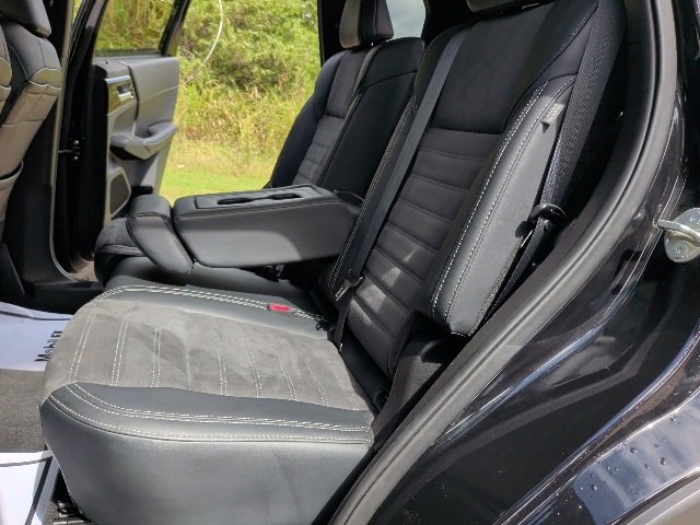 Used 2024 Mitsubishi Outlander SE image 17