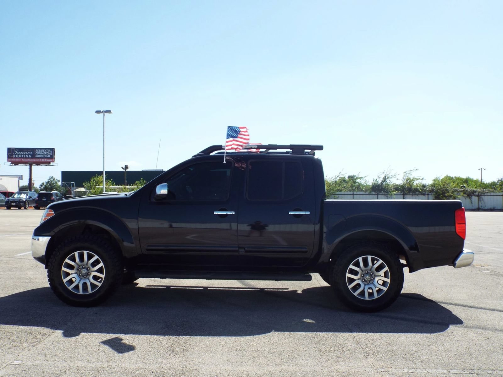 Used 2011 Nissan Frontier SL w/ Moonroof Pkg RWD image 5