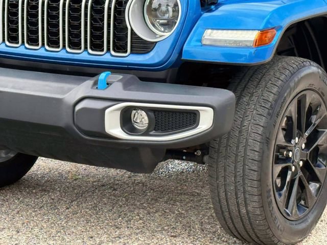 Used 2024 Jeep Wrangler Unlimited Sahara AWD/4WD image 10