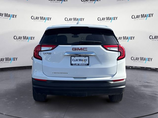 Used 2024 GMC Terrain SLE image 4