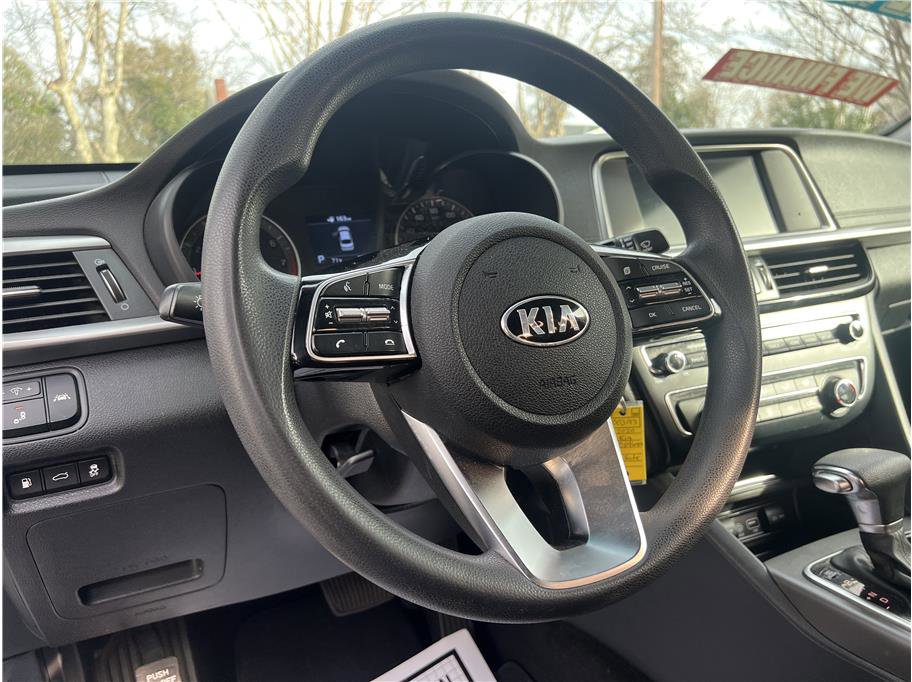 Used 2020 Kia Optima LX image 10