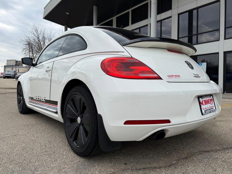 Used 2012 Volkswagen Beetle 2.0T FWD image 14