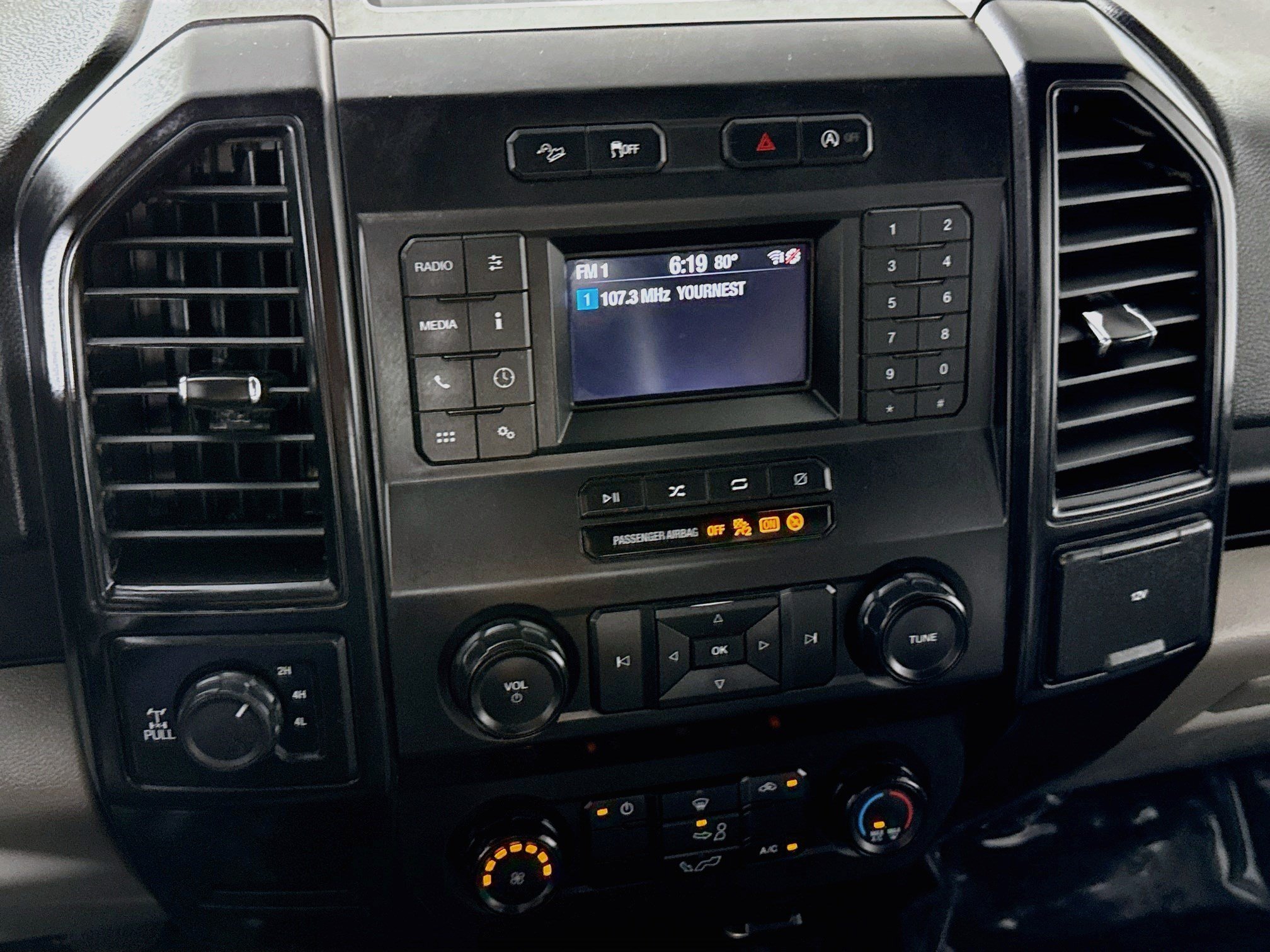 Used 2019 Ford F150 XL w/ Equipment Group 101A Mid AWD/4WD image 18