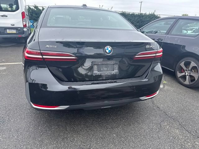 Used 2024 BMW 530i xDrive w/ Premium Package AWD/4WD image 11