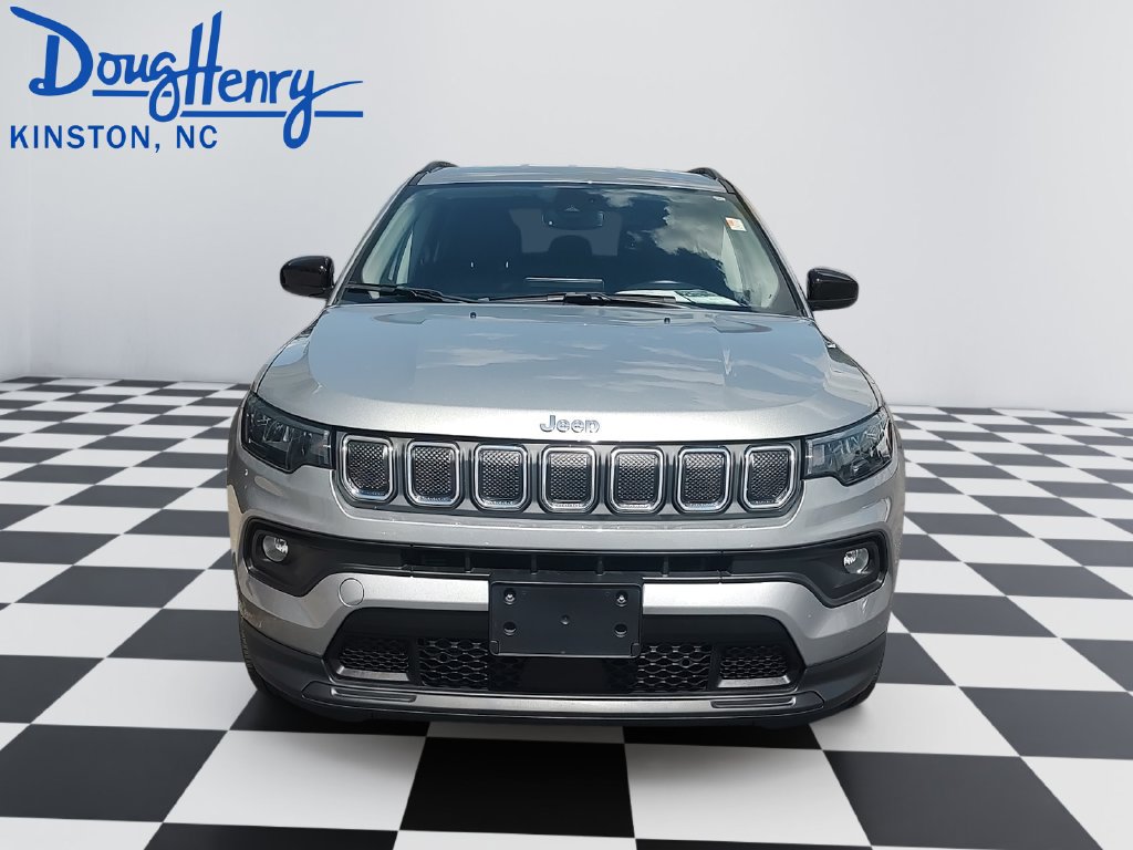 Used 2022 Jeep Compass Latitude AWD/4WD image 8