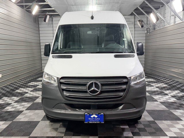Used 2021 Mercedes-Benz Sprinter 2500 image 3