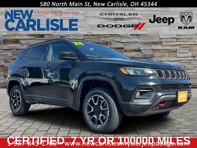 Used 2024 Jeep Compass Trailhawk AWD/4WD image 1