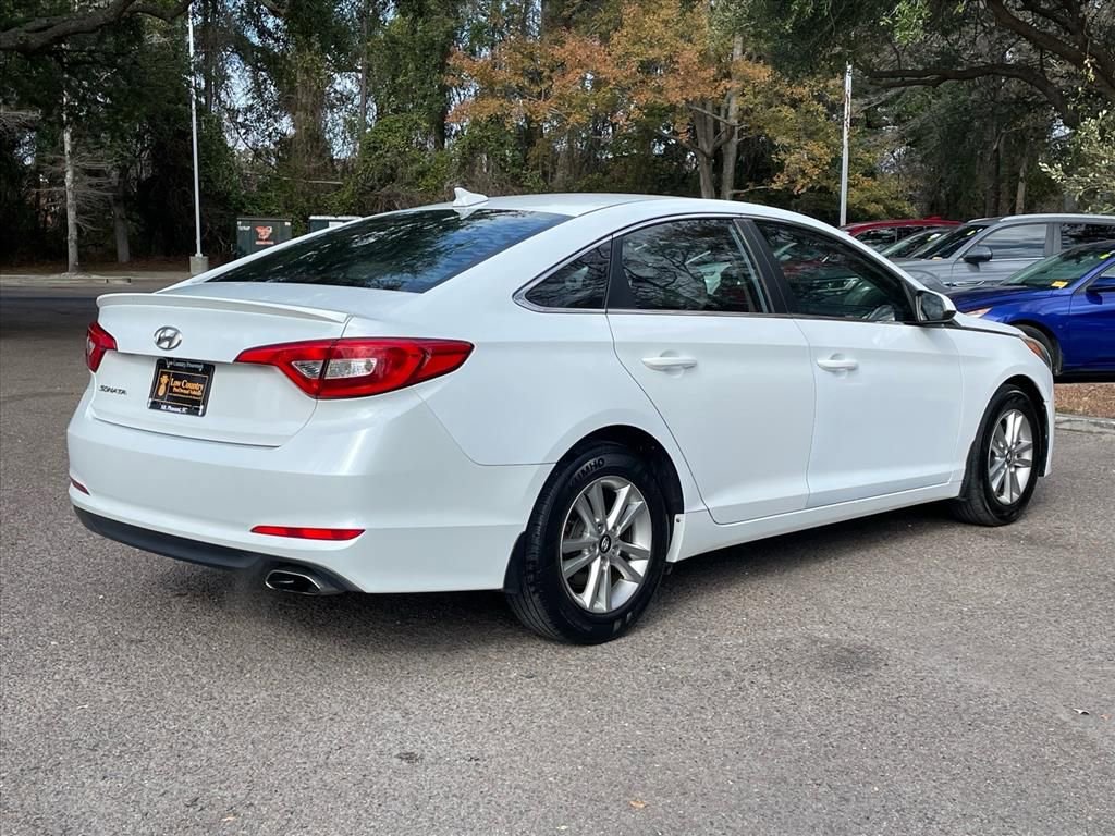 Used 2016 Hyundai Sonata SE image 3