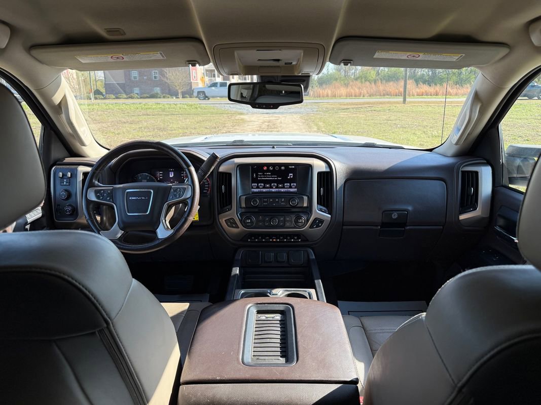 Used 2016 GMC Sierra 2500 Denali w/ Duramax Plus Package AWD/4WD image 23