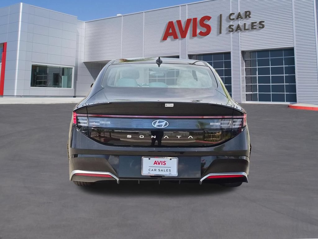 Used 2025 Hyundai Sonata SEL FWD image 7