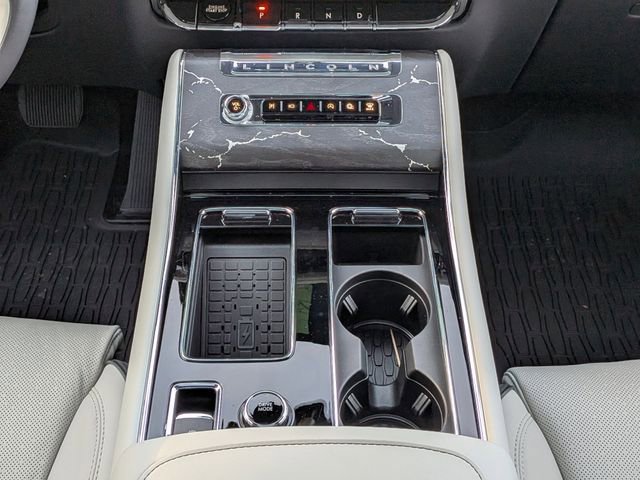 New 2026 Lincoln Aviator Black Label w/ Jet Appearance Package image 18