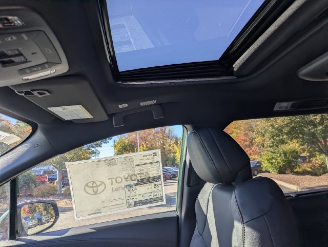 New 2026 Toyota Sienna Platinum AWD/4WD image 33