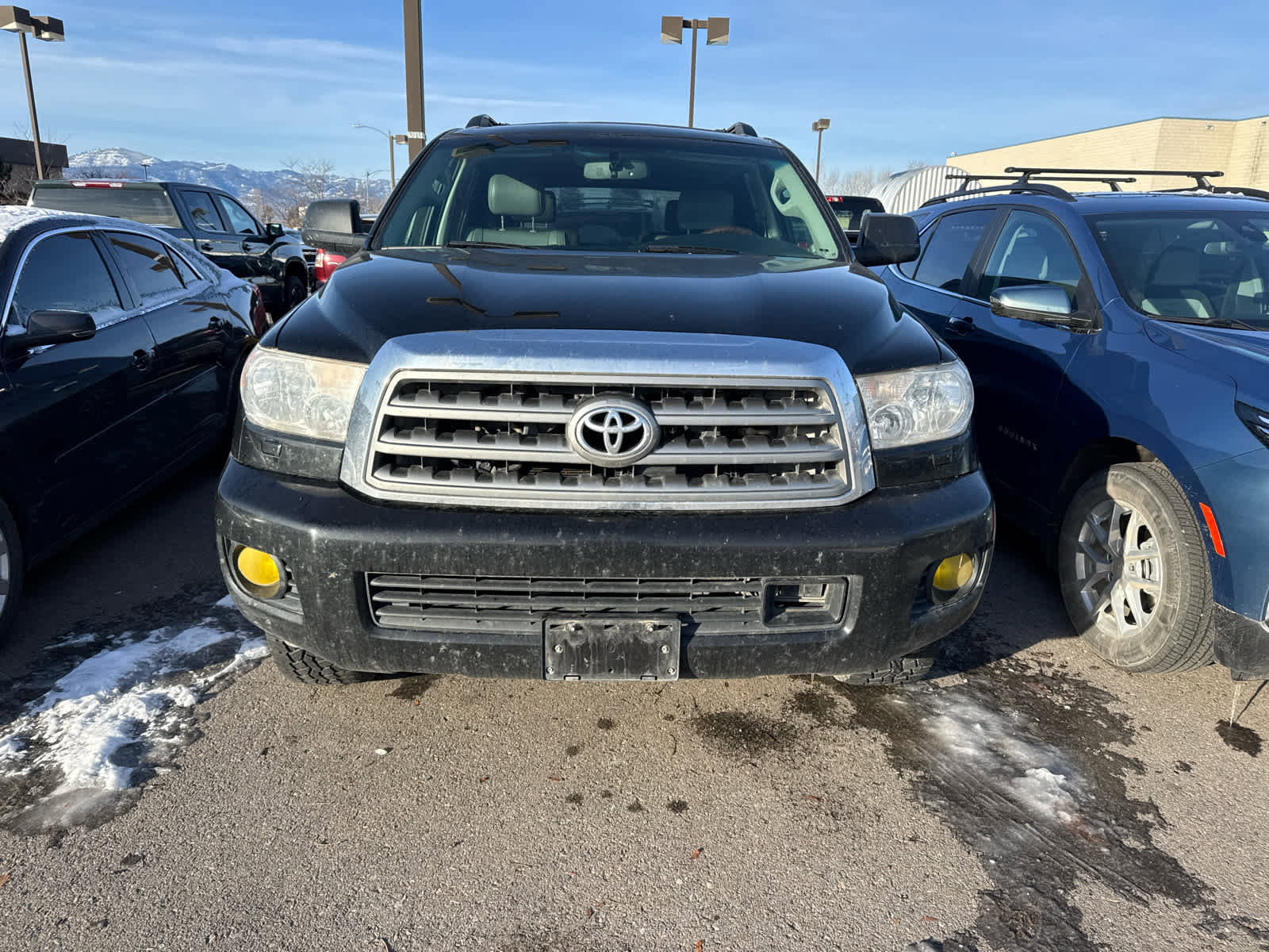 Used 2010 Toyota Sequoia Platinum image 2