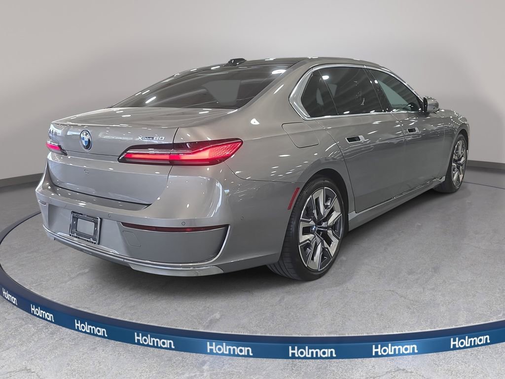 Certified 2023 BMW i7 xDrive60 w/ Executive Package 2 AWD/4WD image 5
