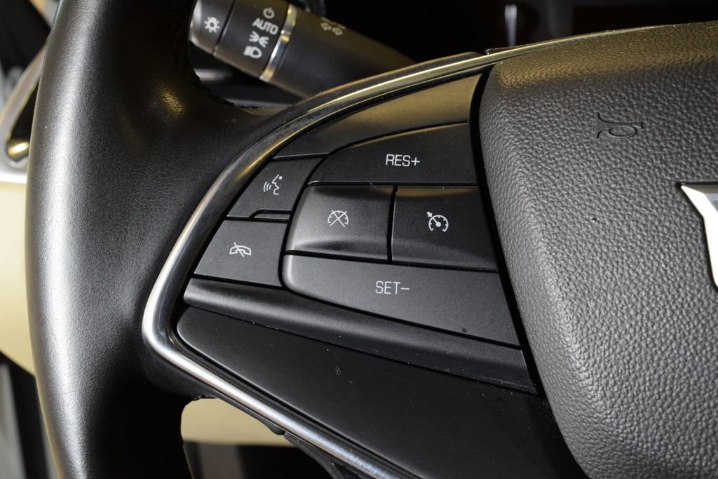 Used 2018 Cadillac XT5 Premium Luxury w/ Driver Assist Package image 22