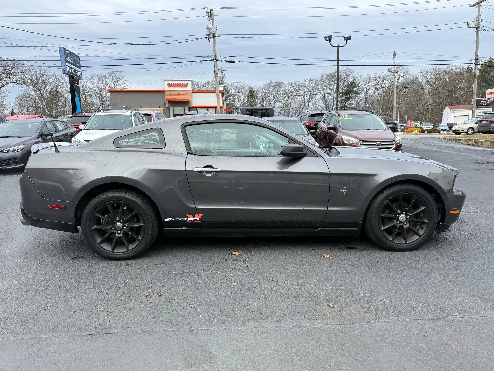 Used 2010 Ford Mustang Coupe image 8