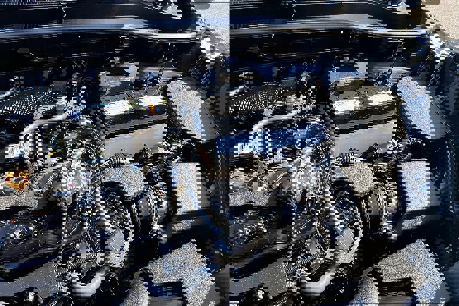 Used 2025 Toyota Corolla Cross XLE w/ Convenience Package image 33