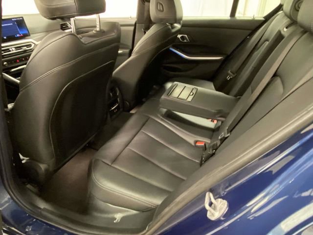 Used 2024 BMW 330e xDrive image 9