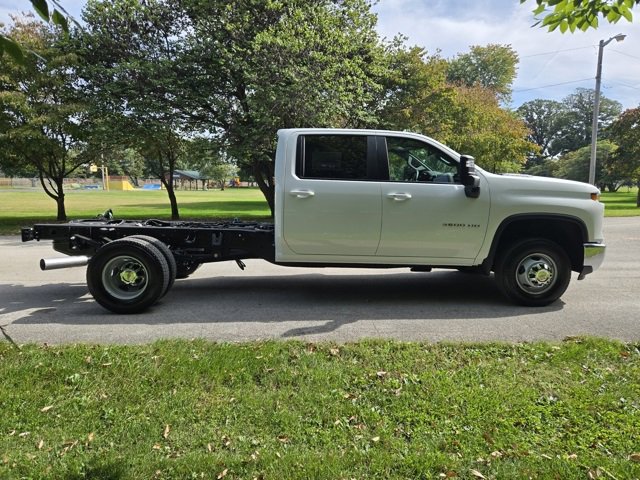 New 2026 Chevrolet Silverado 3500 LT w/ Convenience Package image 6