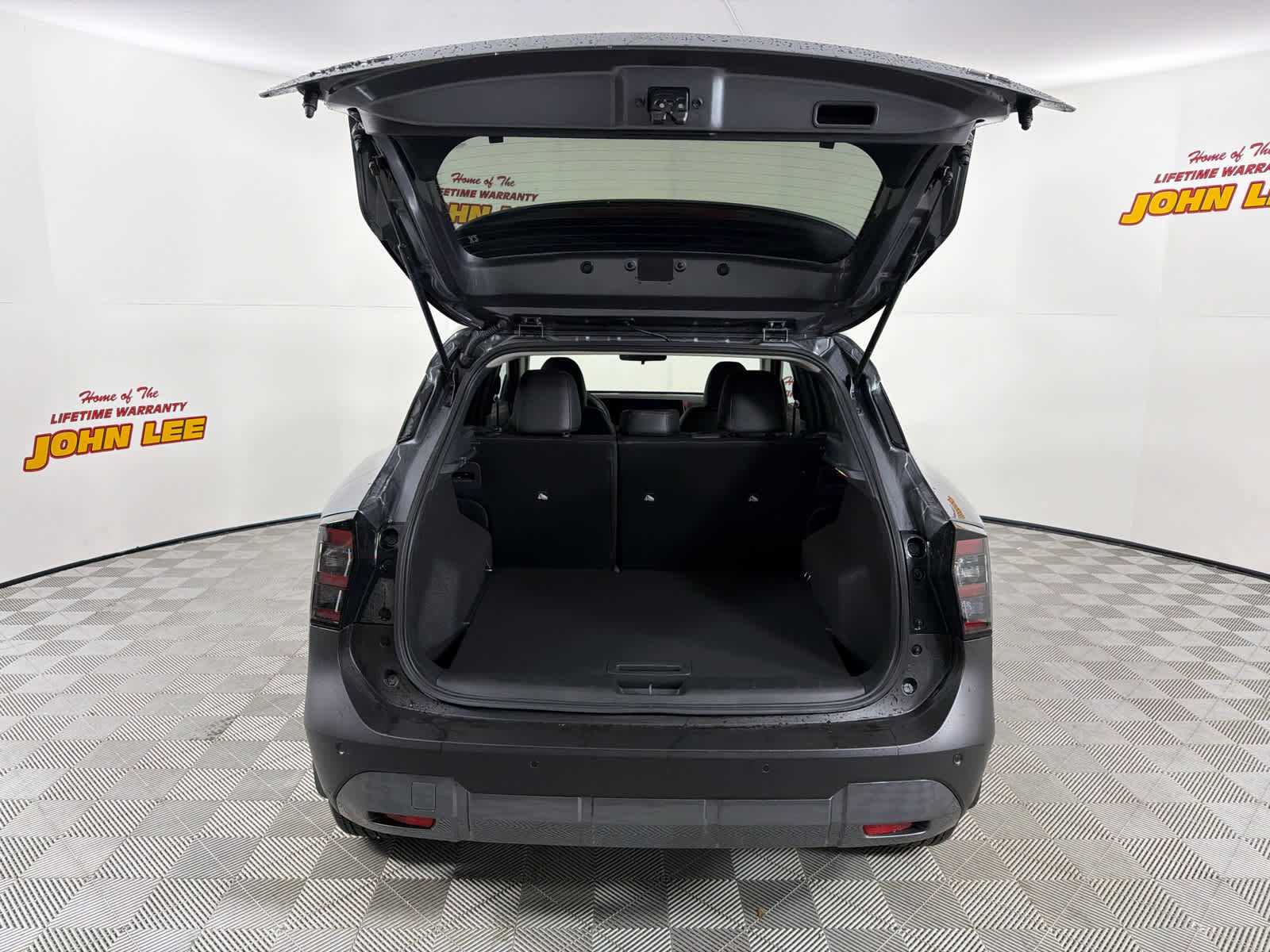 New 2026 Nissan Kicks SR image 5