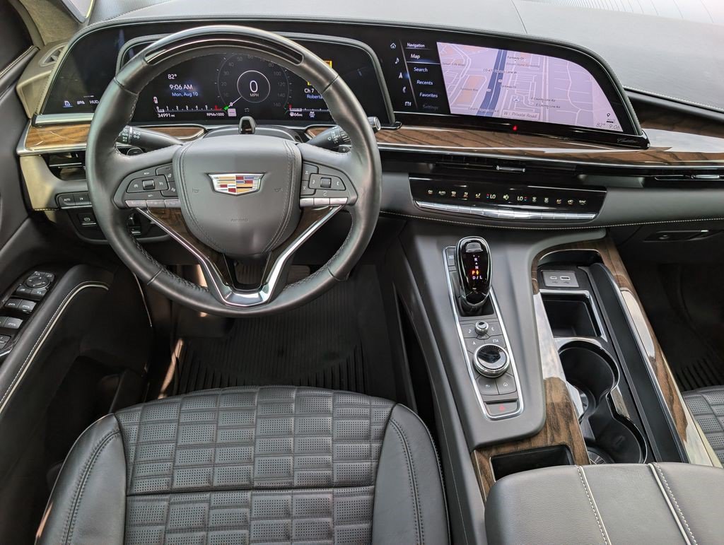 Certified 2024 Cadillac Escalade Sport Platinum w/ LPO, ONYX Package AWD/4WD image 23