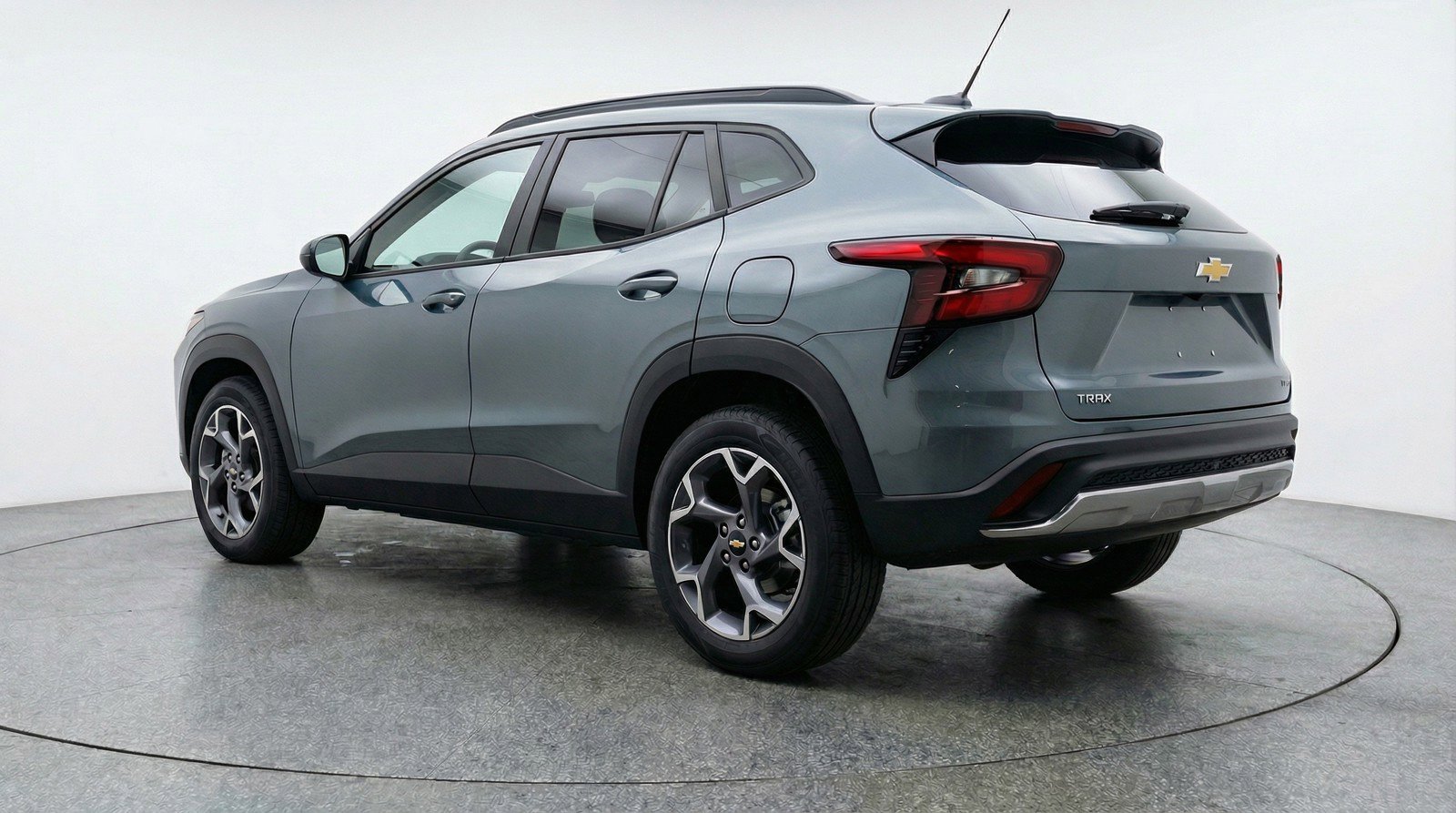 Used 2025 Chevrolet Trax LT image 6