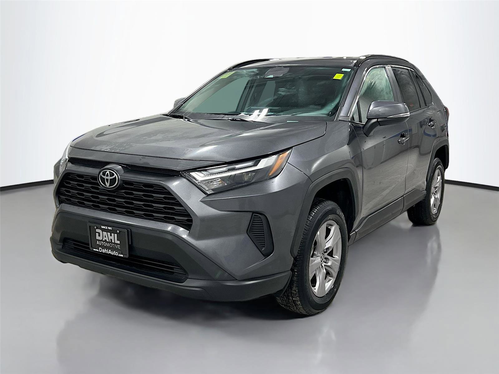 Used 2025 Toyota RAV4 XLE image 35
