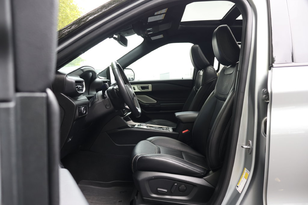 Used 2023 Ford Explorer ST w/ Equipment Group 401A AWD/4WD image 35