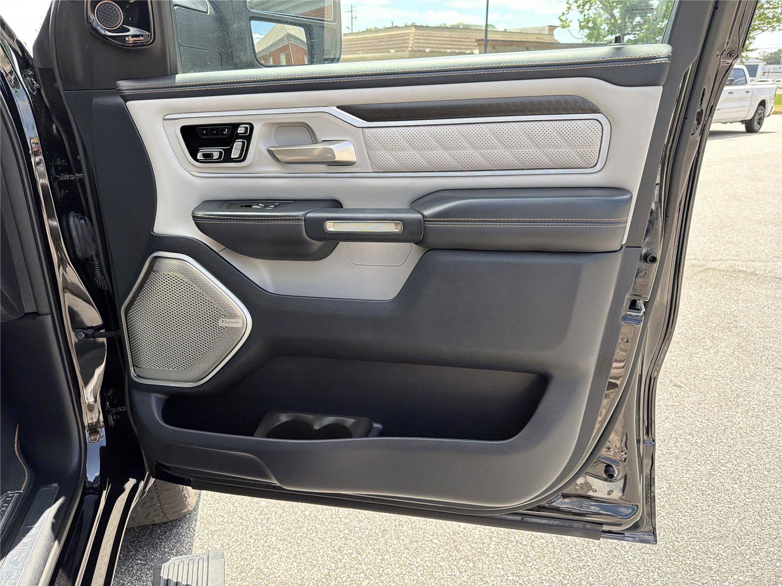 Used 2025 RAM 1500 Tungsten w/ Off Road Group AWD/4WD image 13