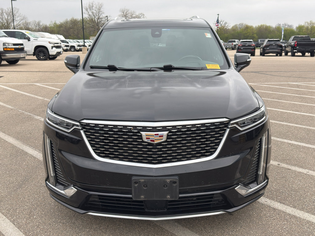 Used 2022 Cadillac XT6 Premium Luxury w/ Platinum Package AWD/4WD image 9
