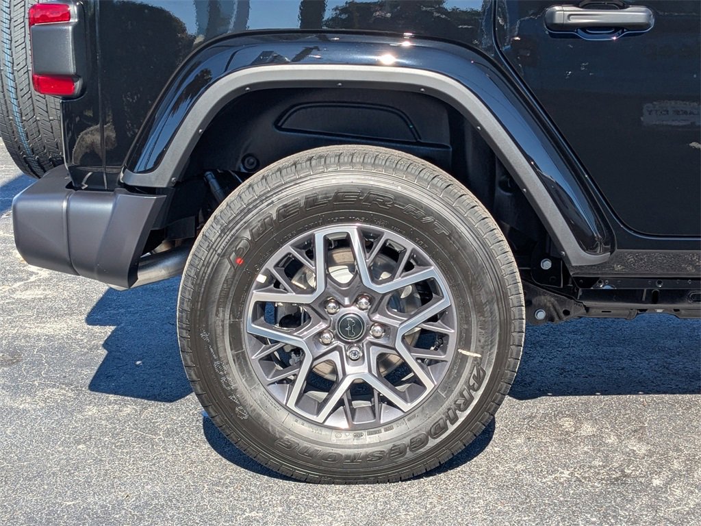 New 2026 Jeep Wrangler Sahara w/ Technology Group image 12
