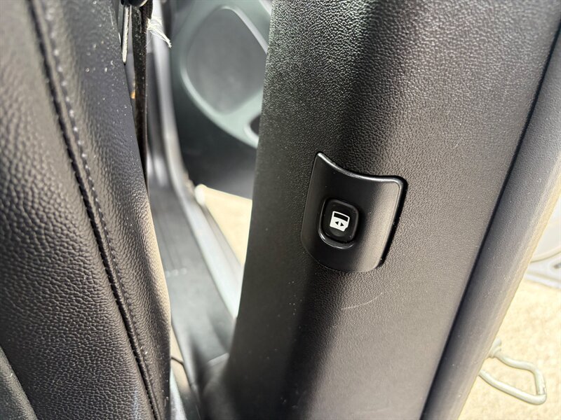 Used 2018 Dodge Grand Caravan GT FWD image 24