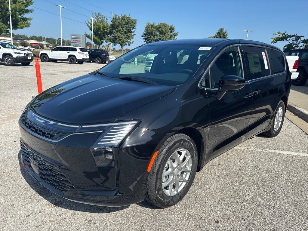 New 2027 Chrysler Pacifica Select FWD image 8