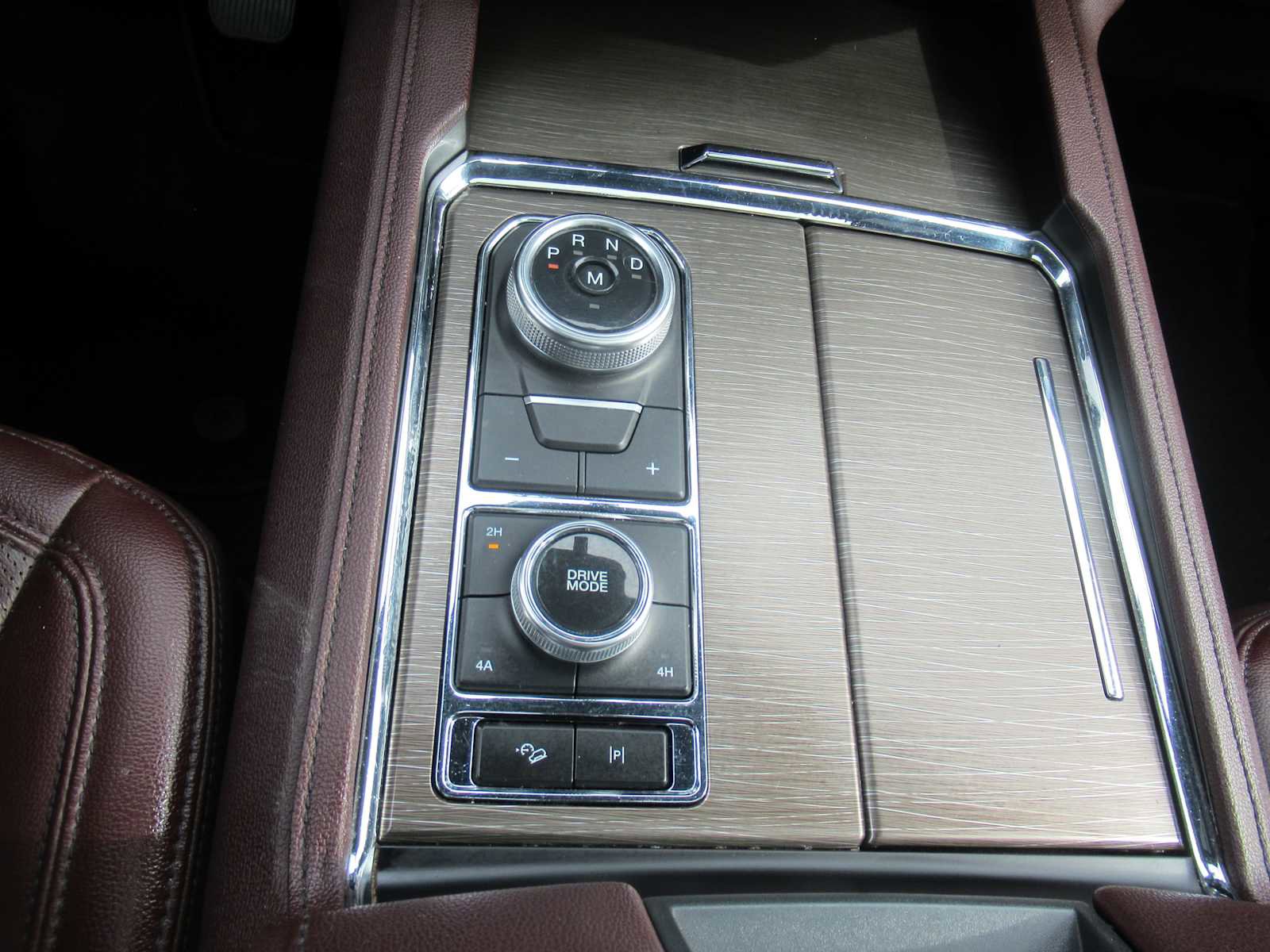 Used 2022 Ford Expedition Max Limited image 29