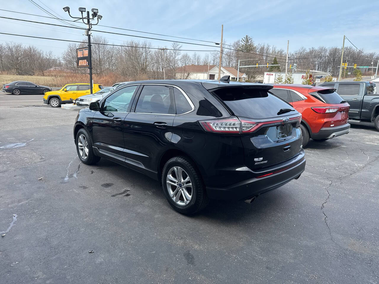 Used 2017 Ford Edge SEL w/ Equipment Group 201A AWD/4WD image 4