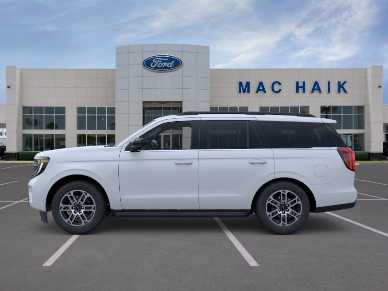 New 2026 Ford Expedition Active RWD image 3