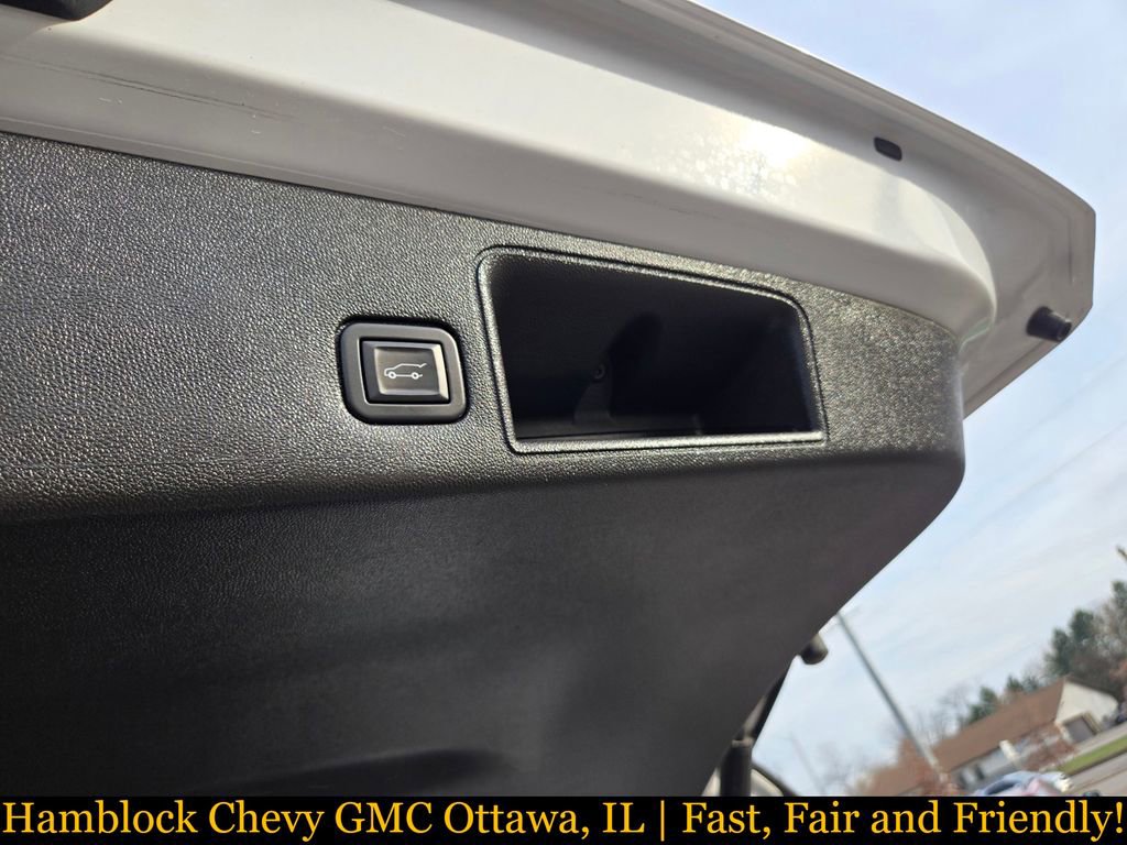 Used 2020 GMC Terrain SLE w/ Driver Convenience Package FWD image 32