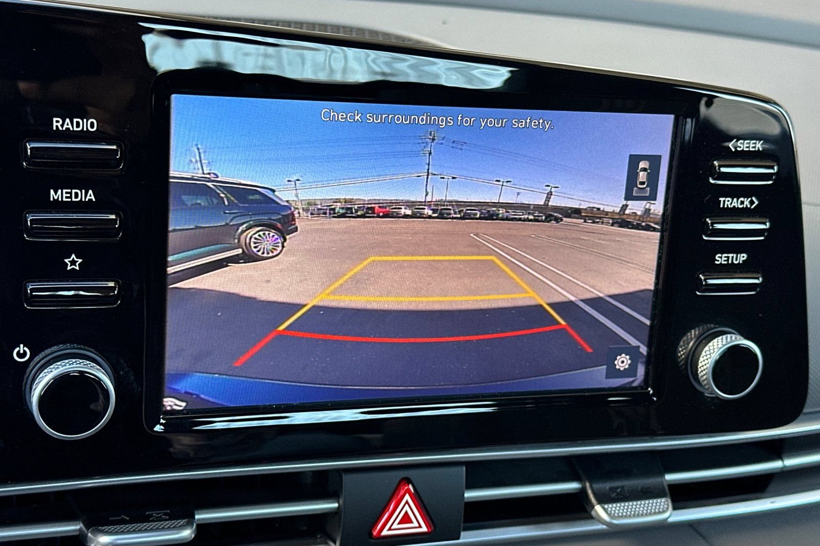 Used 2022 Hyundai Elantra SEL w/ Convenience Package FWD image 19