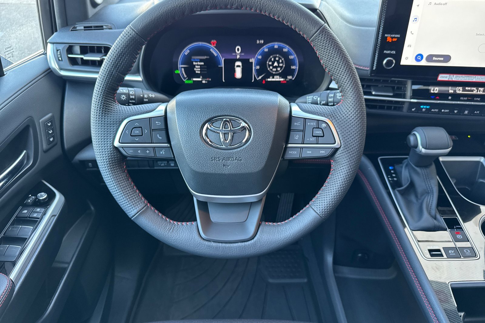 Certified 2025 Toyota Sienna XSE image 20