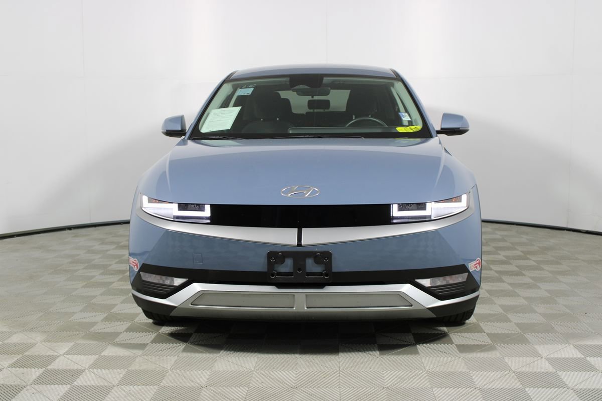 Used 2024 Hyundai Ioniq 5 SE image 2