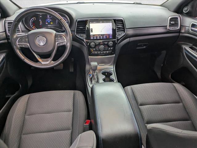 Used 2019 Jeep Grand Cherokee Laredo AWD/4WD image 18