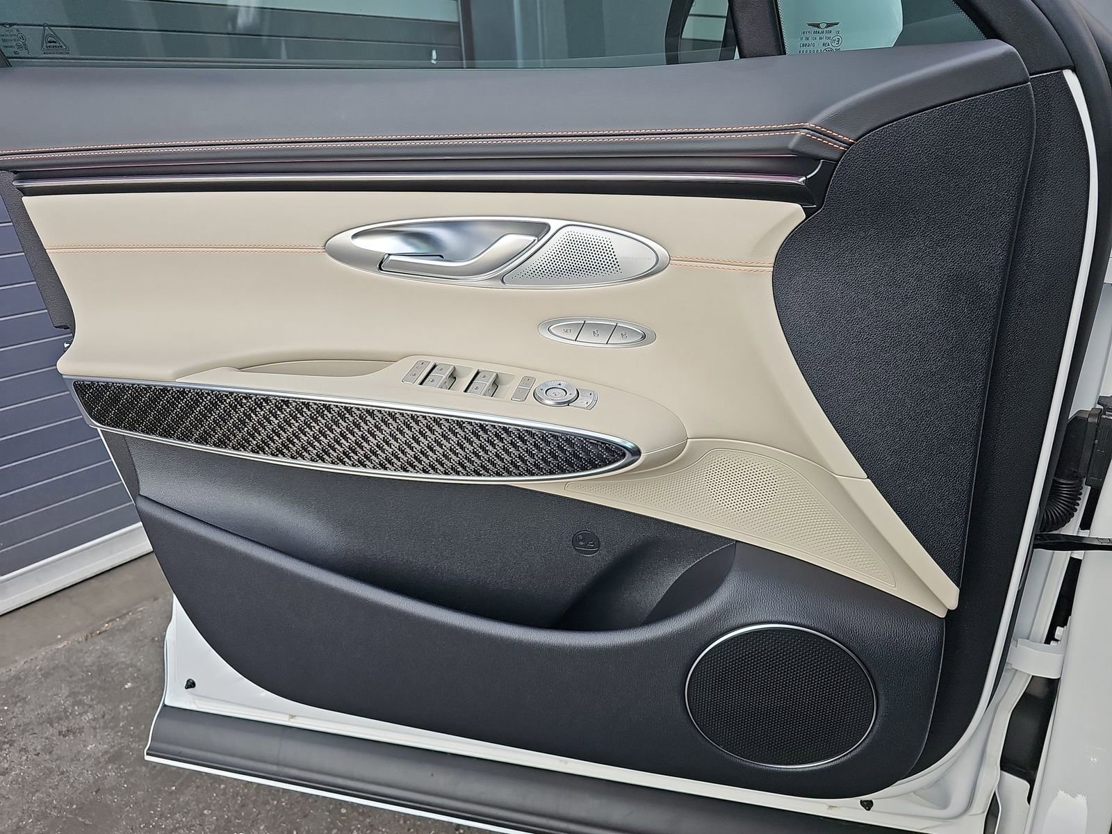 Certified 2026 Genesis GV70 3.5T Sport Prestige AWD/4WD image 28