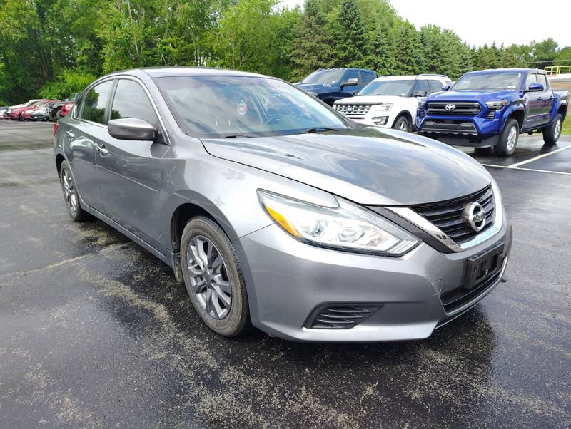 Used 2018 Nissan Altima 2.5 S w/ S Convenience Package FWD image 3